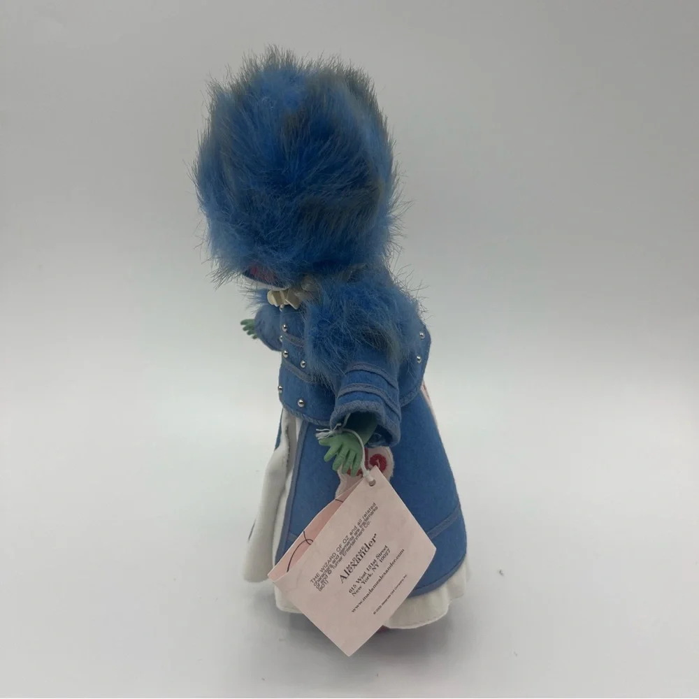 Madame Alexander Wizard of Oz O.E.O. Guard Doll - Picture 2 of 5